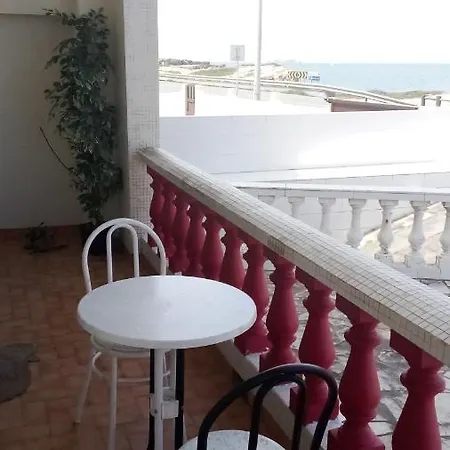 Δωμάτια σε οικογενειακή κατοικία Quartos Privados Peniche